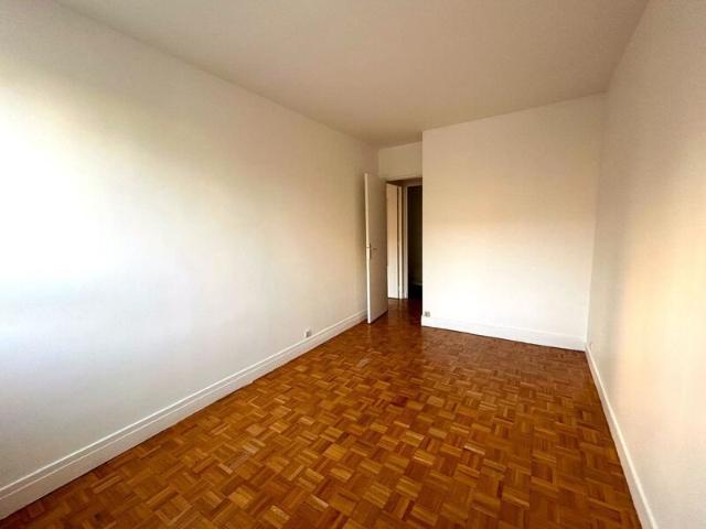 Appartement à louer 2 pièces • La Garenne Colombes