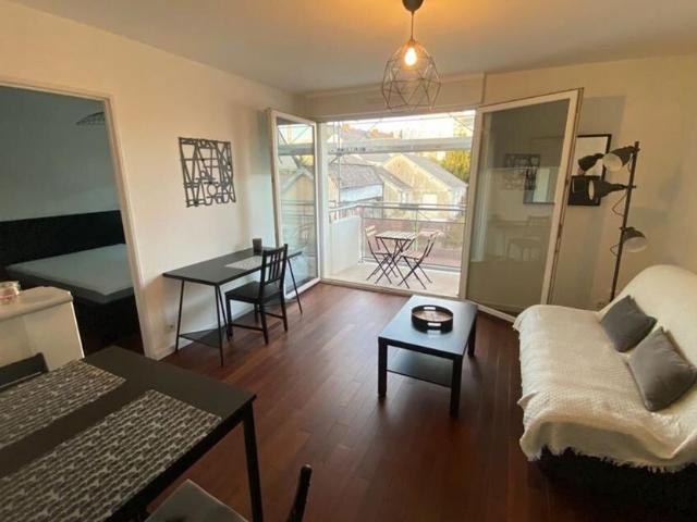 Appartement à louer 2 pièces • La Riche