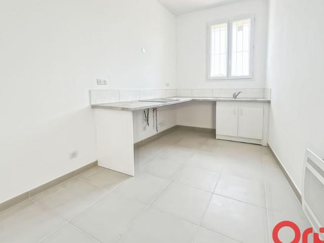 Appartement à louer 2 pièces • Les Pennes Mirabeau