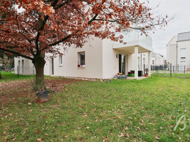 Appartement à louer, 2 pièces LINGOLSHEIM 67380