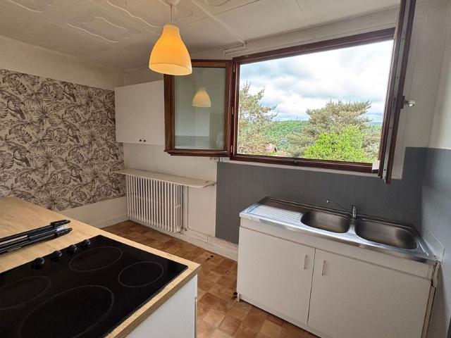 Appartement à louer 2 pièces • Lorette