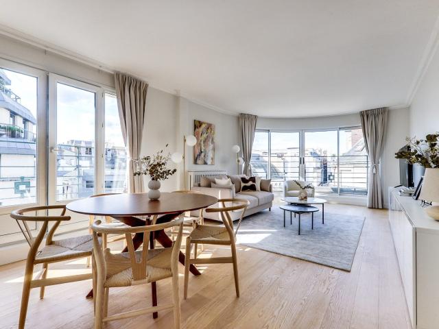 Appartement à louer, 2 pièces Paris 75008