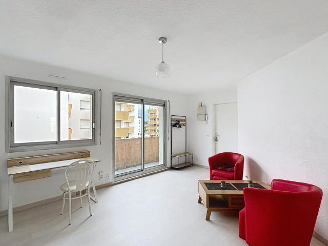 Appartement à louer 2 pièces • Pau