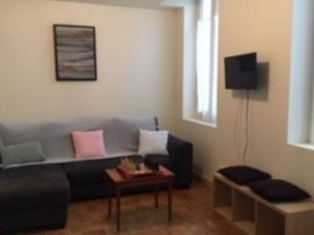 Appartement à louer 2 pièces • Rochefort