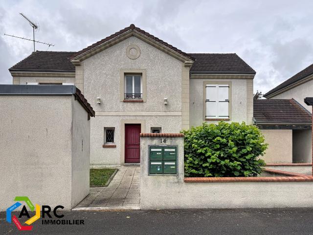 Appartement à louer, 2 pièces Saint Jean de la Ruelle 45140
