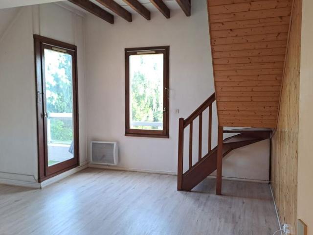 Appartement à louer 2 pièces • Saint Thibault des Vignes