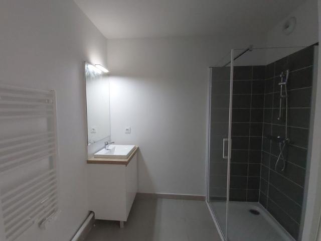 Appartement à louer 2 pièces • Sète