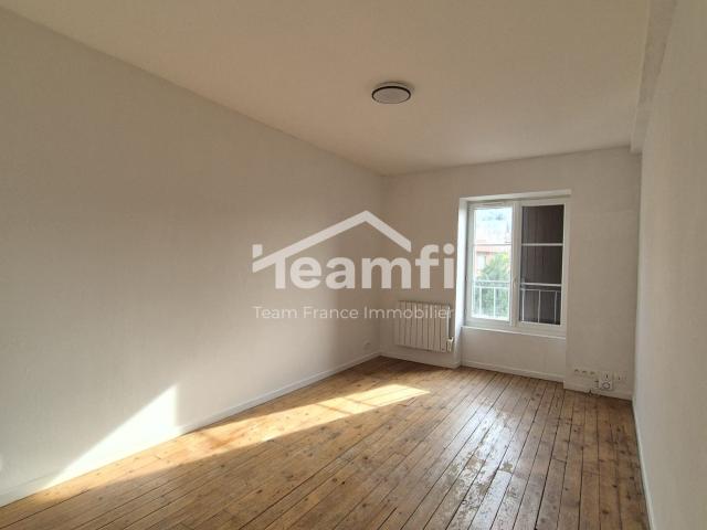 Appartement à louer, 2 pièces Thiers 63300