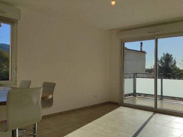 Appartement à louer 2 pièces • Toulon
