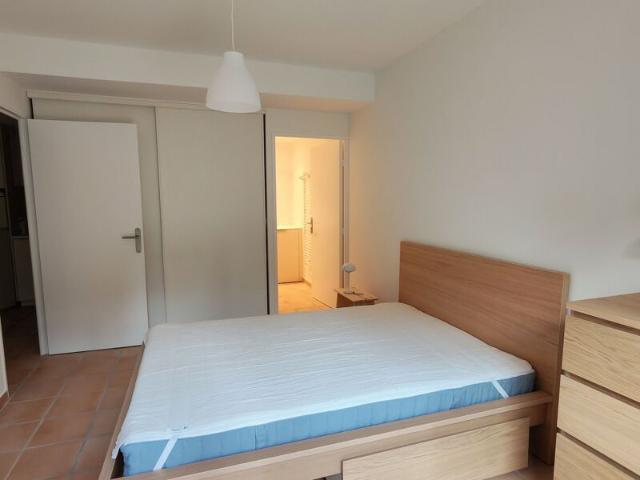 Appartement à louer 2 pièces • Villeneuve lès Avignon