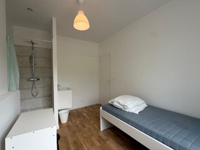 Appartement à louer 2 pièces 10 m