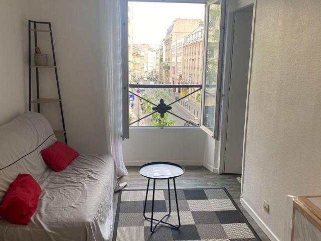 Appartement à louer 2 pièces • 22 m2 Paris 10