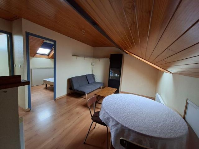 Appartement à louer 2 pièces • 23 m2 Carhaix Plouguer