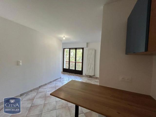 Appartement à louer 2 pièces 34m²
