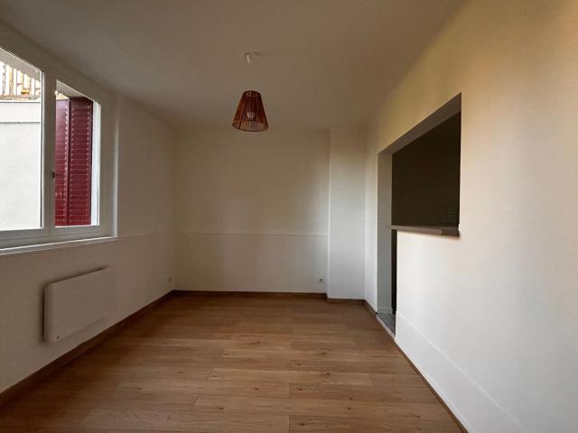Appartement à louer 2 pièces 36 m