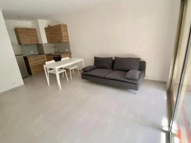 Appartement à louer 2 pièces 37.04m²