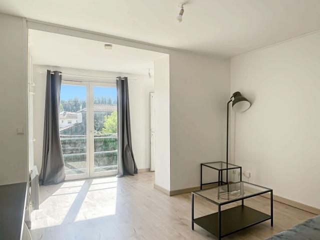 Appartement à louer 2 pièces 30 m
