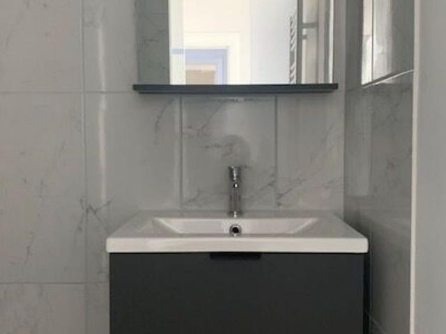 Appartement à louer 2 pièces • 31,02 m2 Nîmes