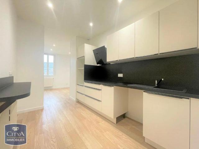Appartement à louer 2 pièces 31.8m²