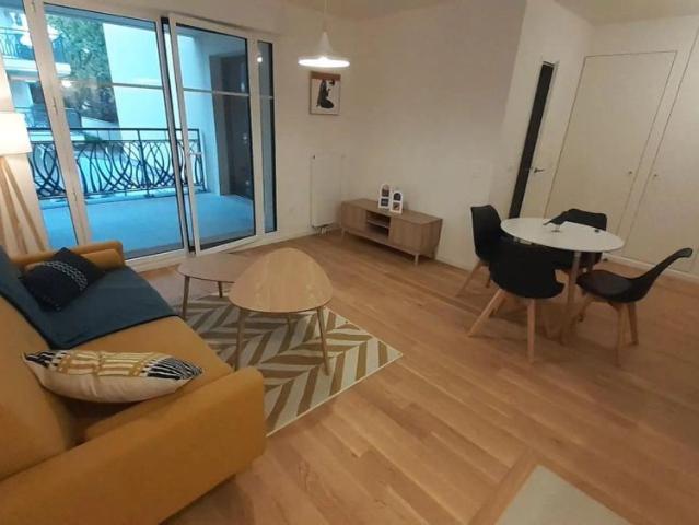Appartement à louer 2 pièces 44.04m²