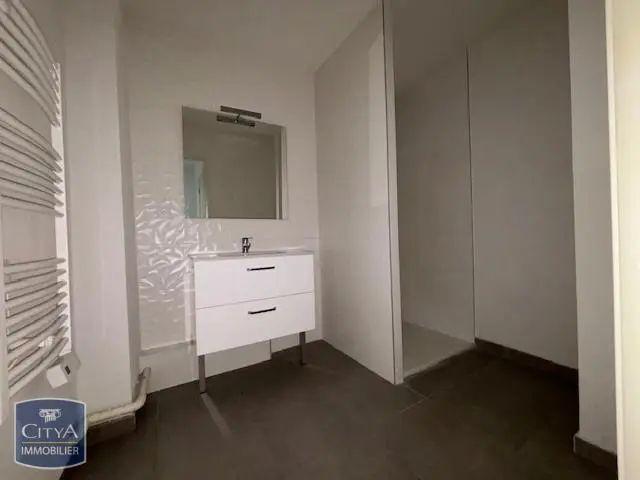 Appartement à louer 2 pièces 44.14m²