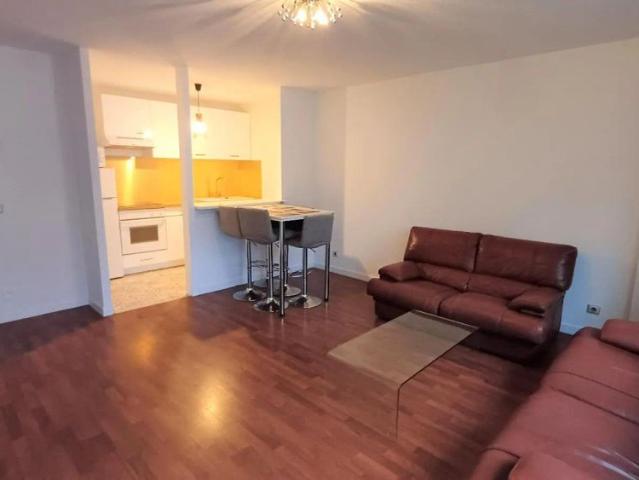Appartement à louer 2 pièces 45.34m²