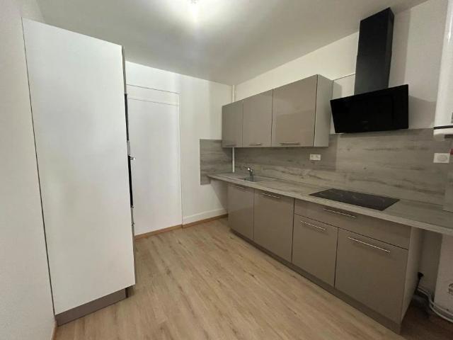 Appartement à louer 2 pièces 45.58m²