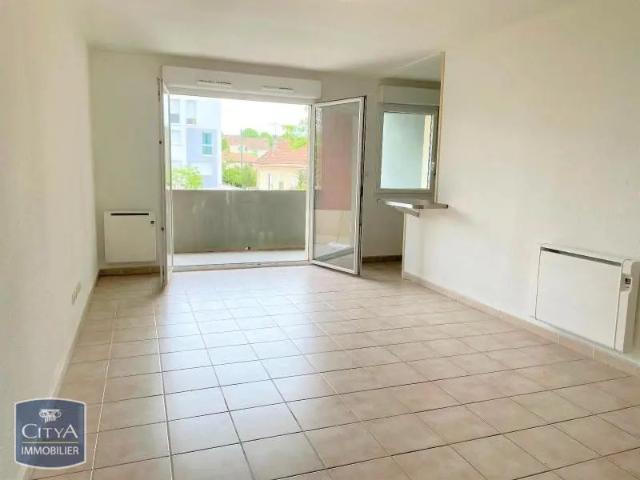 Appartement à louer 2 pièces 45.77m²