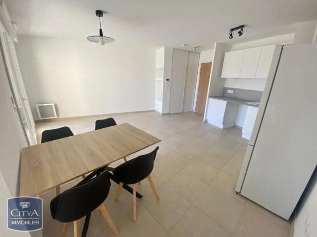 Appartement à louer 2 pièces 46.85m²