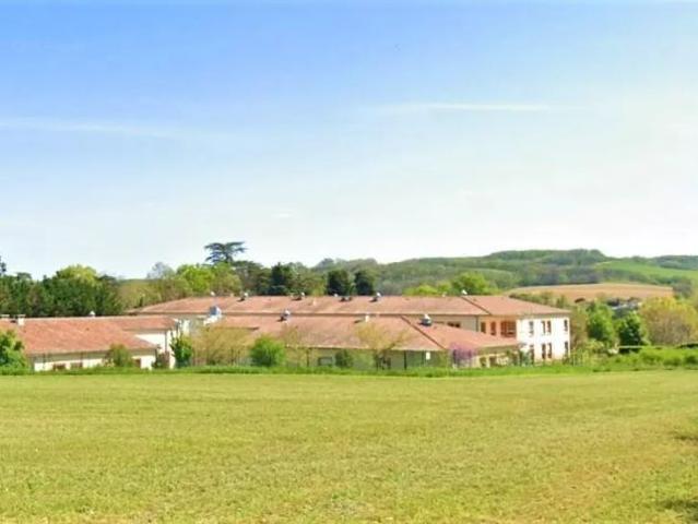 Appartement à louer 2 pièces 46.97m²