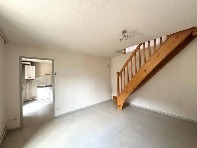 Appartement à louer 2 pièces 47.41m²