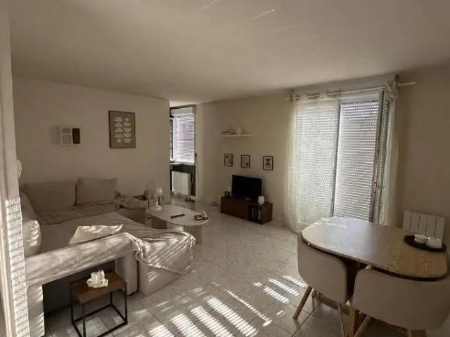 Appartement à louer 2 pièces 48.07m²