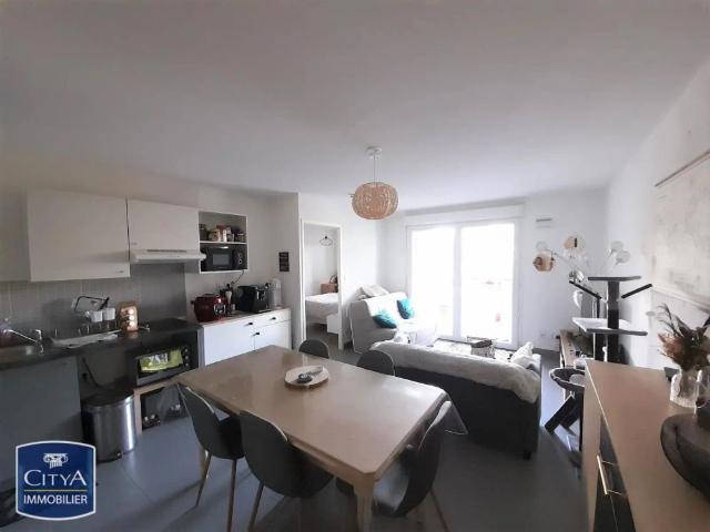 Appartement à louer 2 pièces 48.01m²