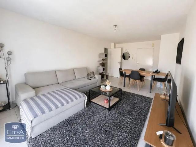 Appartement à louer 2 pièces 48.86m²