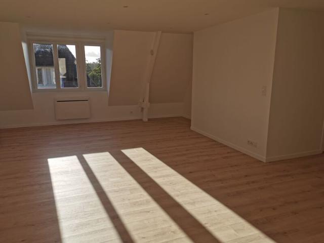 Appartement à louer 2 pièces • 49,71 m2 Pont l'Évêque