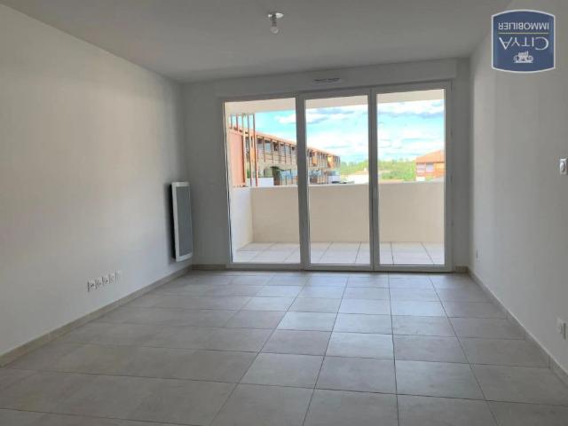 Appartement à louer 2 pièces 40.65m²