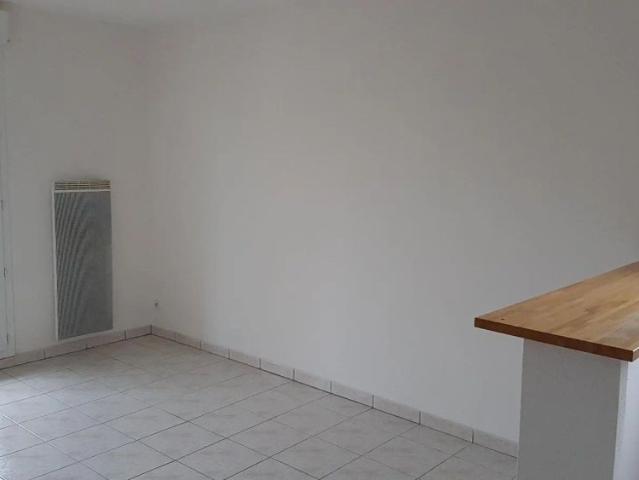 Appartement à louer 2 pièces 40.99m²
