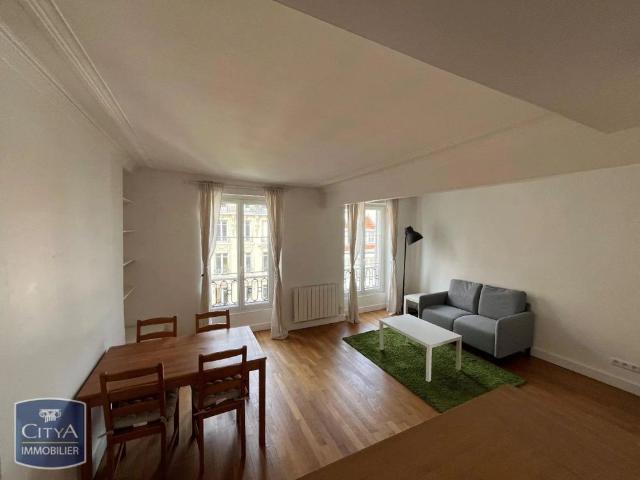 Appartement à louer 2 pièces 41.76m²