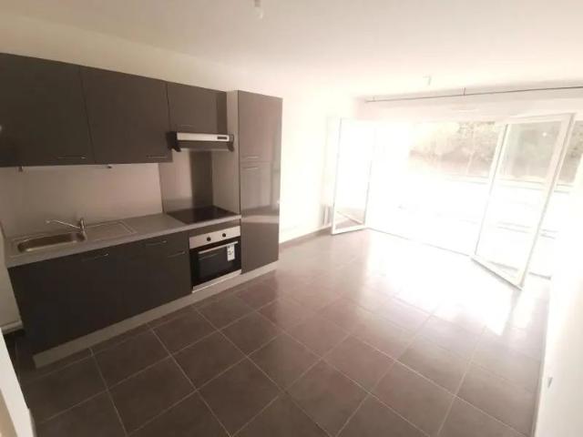 Appartement à louer 2 pièces 41.89m²