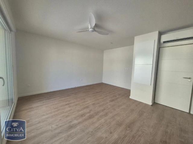 Appartement à louer 2 pièces 42.28m²