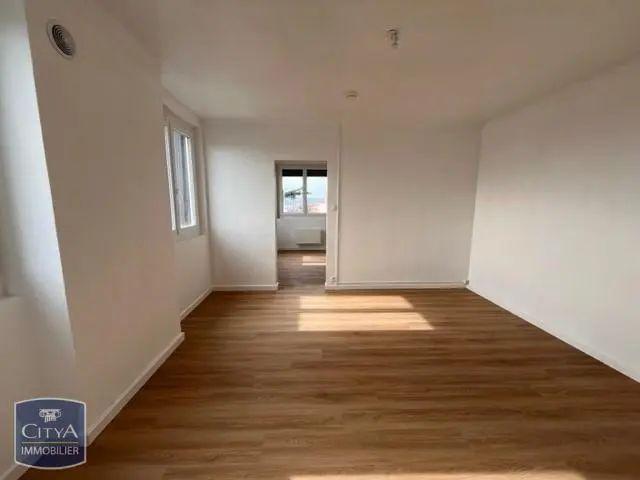 Appartement à louer 2 pièces 42.81m²