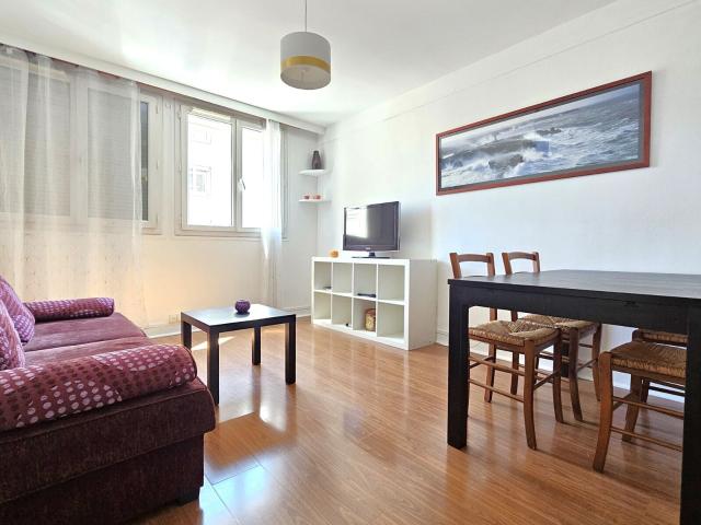 Appartement à louer 2 pièces 43 m