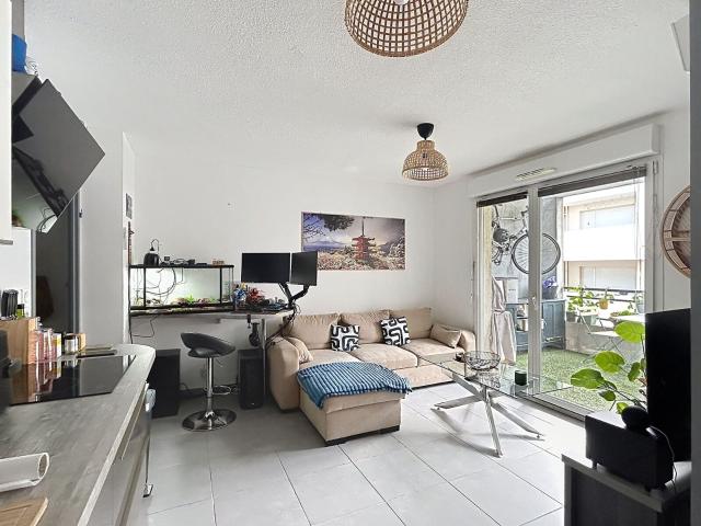 Appartement à louer 2 pièces 43 m