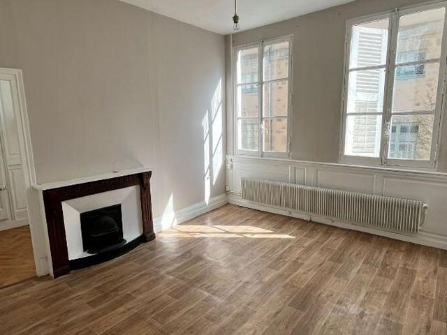 Appartement à louer 2 pièces • 54 m2 Limoges