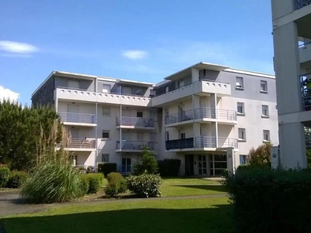 Appartement à louer 2 pièces 54.3m²