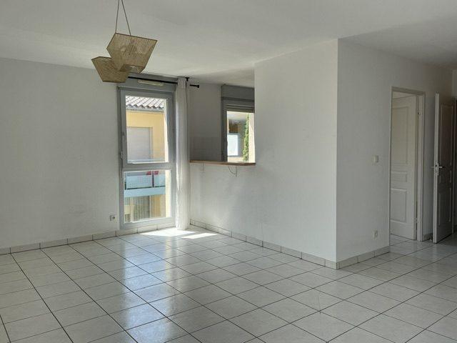 Appartement à louer 2 pièces 55 m²