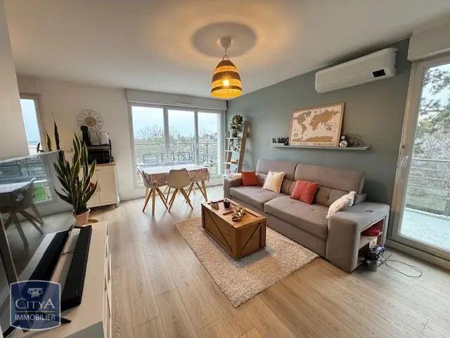 Appartement à louer 2 pièces 55.08m²