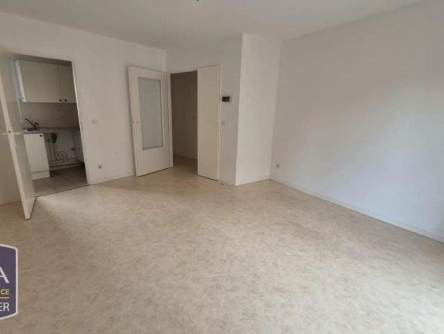 Appartement à louer 2 pièces 56.39m²