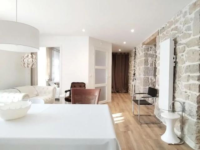 Appartement à louer 2 pièces 56.72m²