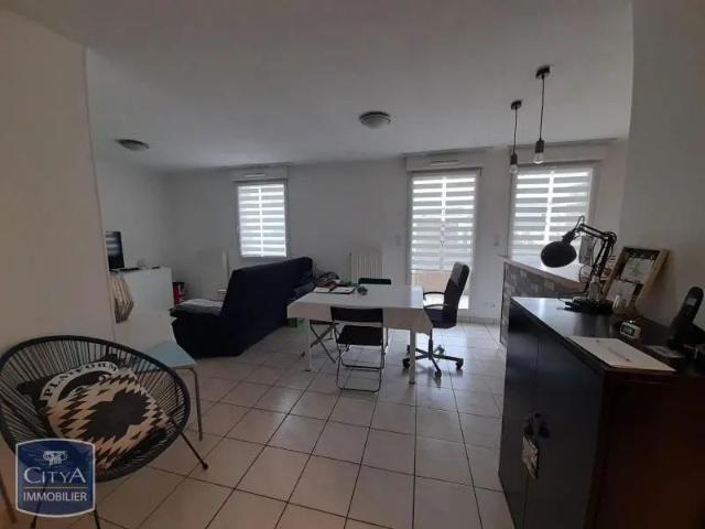 Appartement à louer 2 pièces 56m²